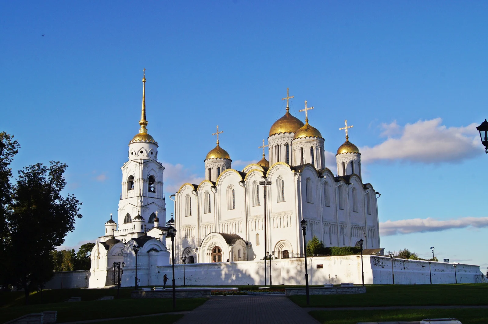Владимир за два дня: белокаменные соборы и город над Клязьмой — фото 1