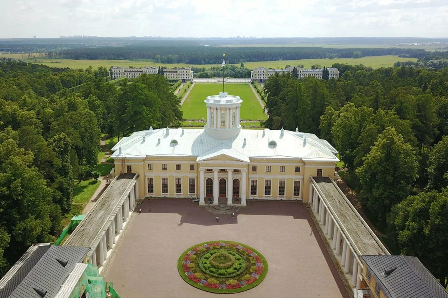 Архангельское за день: террасы, парк и выставки — фото 1