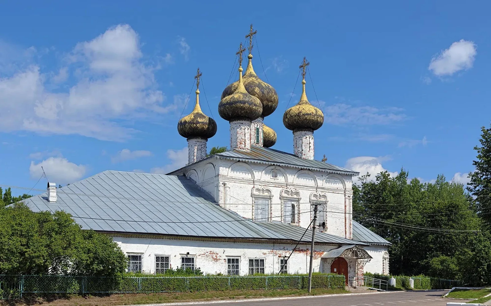 Устюжна за день: городские площади и музей в старом соборе — фото 1