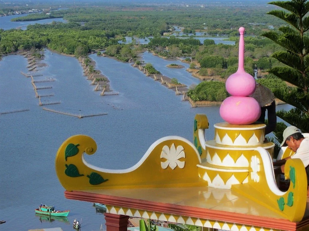 Панорама воды и Хатьена с монастырской террасы