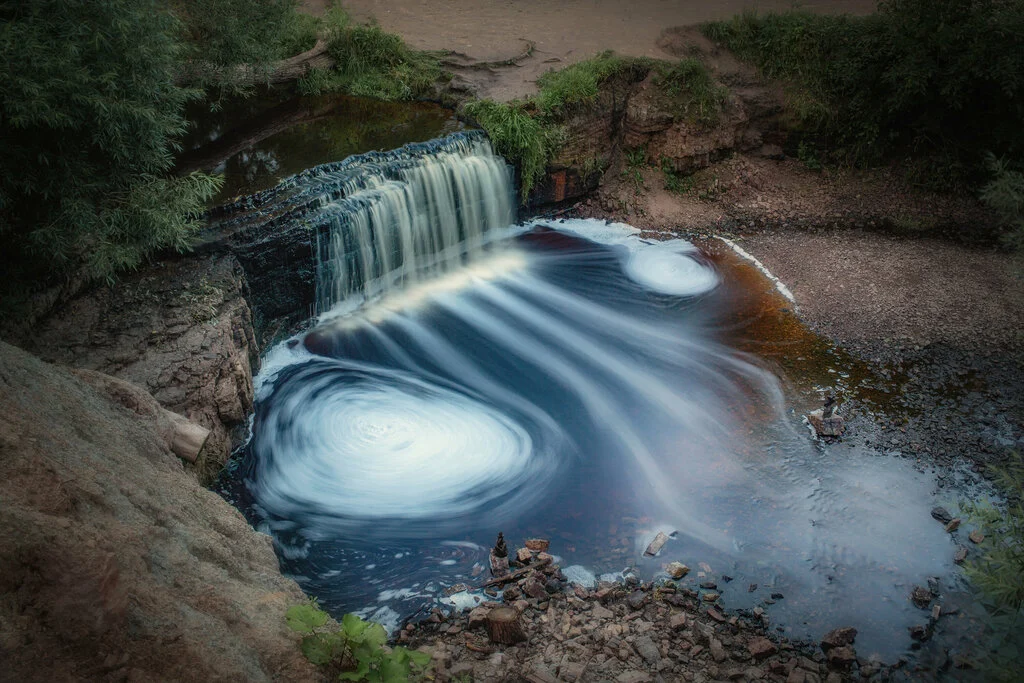 Саблино на день: Левобережная пещера и прогулка к водопадам — фото 1