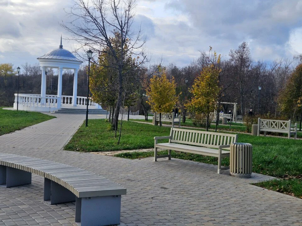 Обновлённые дорожки парка «Дворянское гнездо»