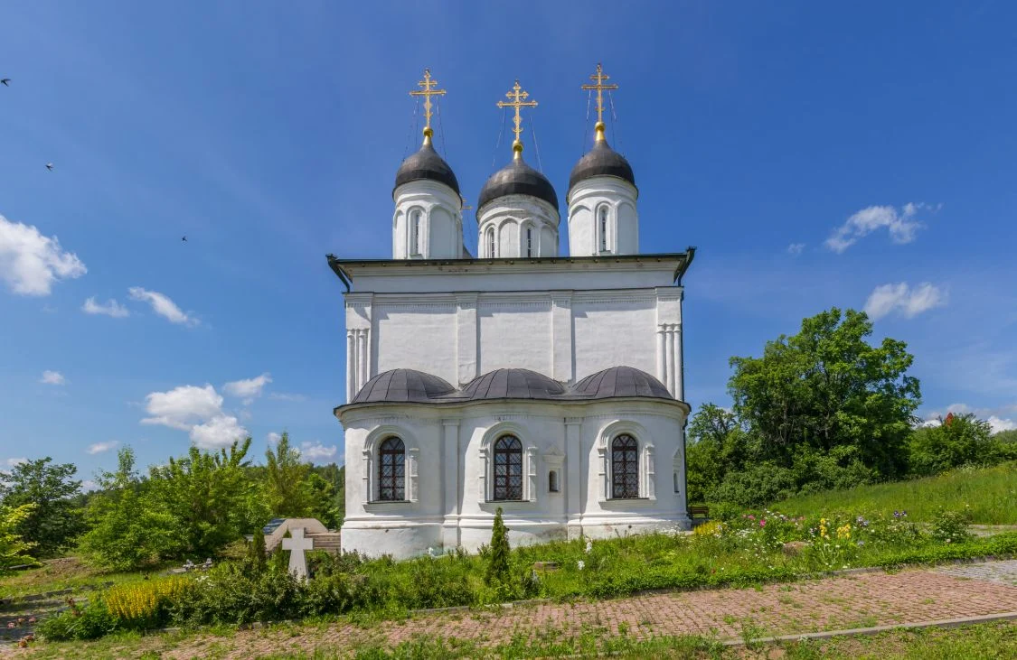 Троицкий собор Оптина монастыря в Болхове
