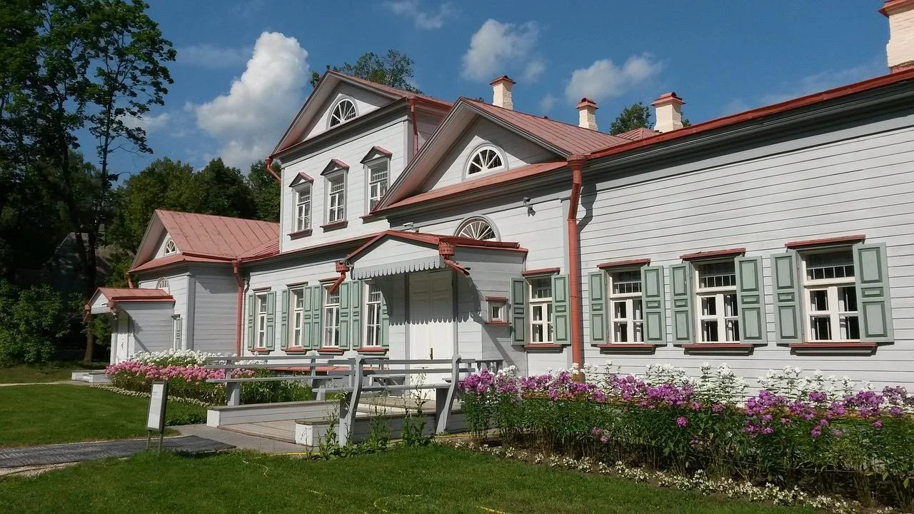 Абрамцево за полдня: дом художников, мастерские и усадебный парк — фото 1