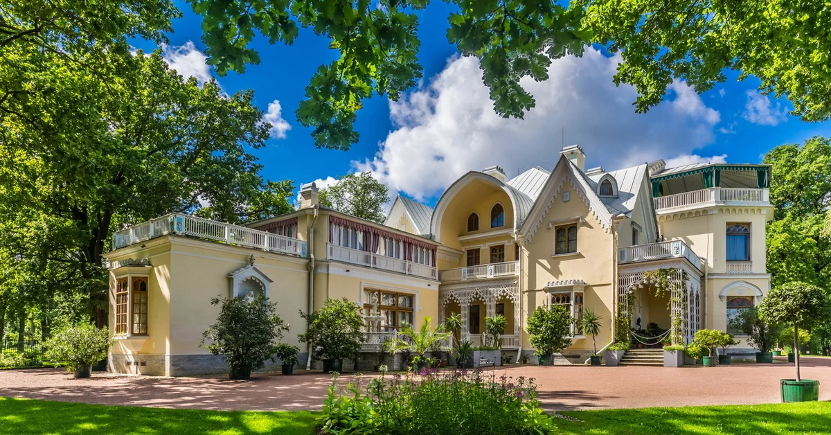 Александрия в Петергофе: пейзажный парк и дворец Коттедж — фото 1