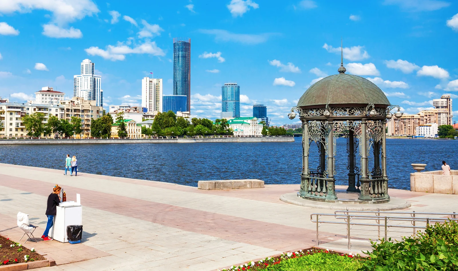 Екатеринбург за три дня: заводской пруд, конструктивизм и искусство — фото 1