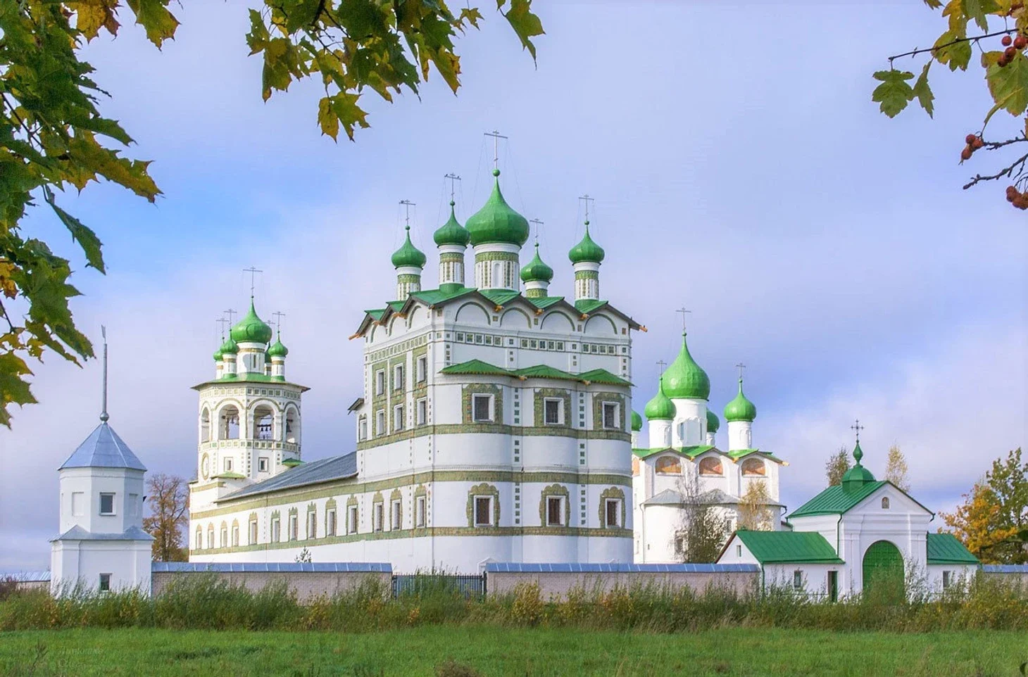 Ансамбль Николо-Вяжищского монастыря