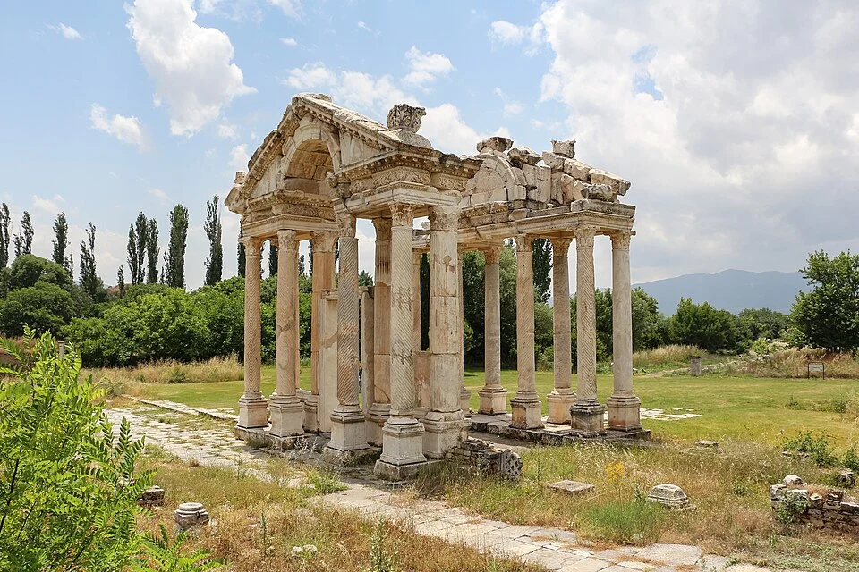Афродисиас: стадион, скульптура и большой день среди руин — фото 1
