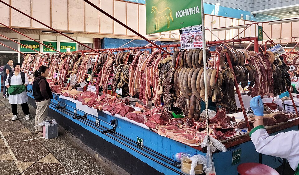 Мясной ряд Зелёного базара, сентябрь 2023 года.
