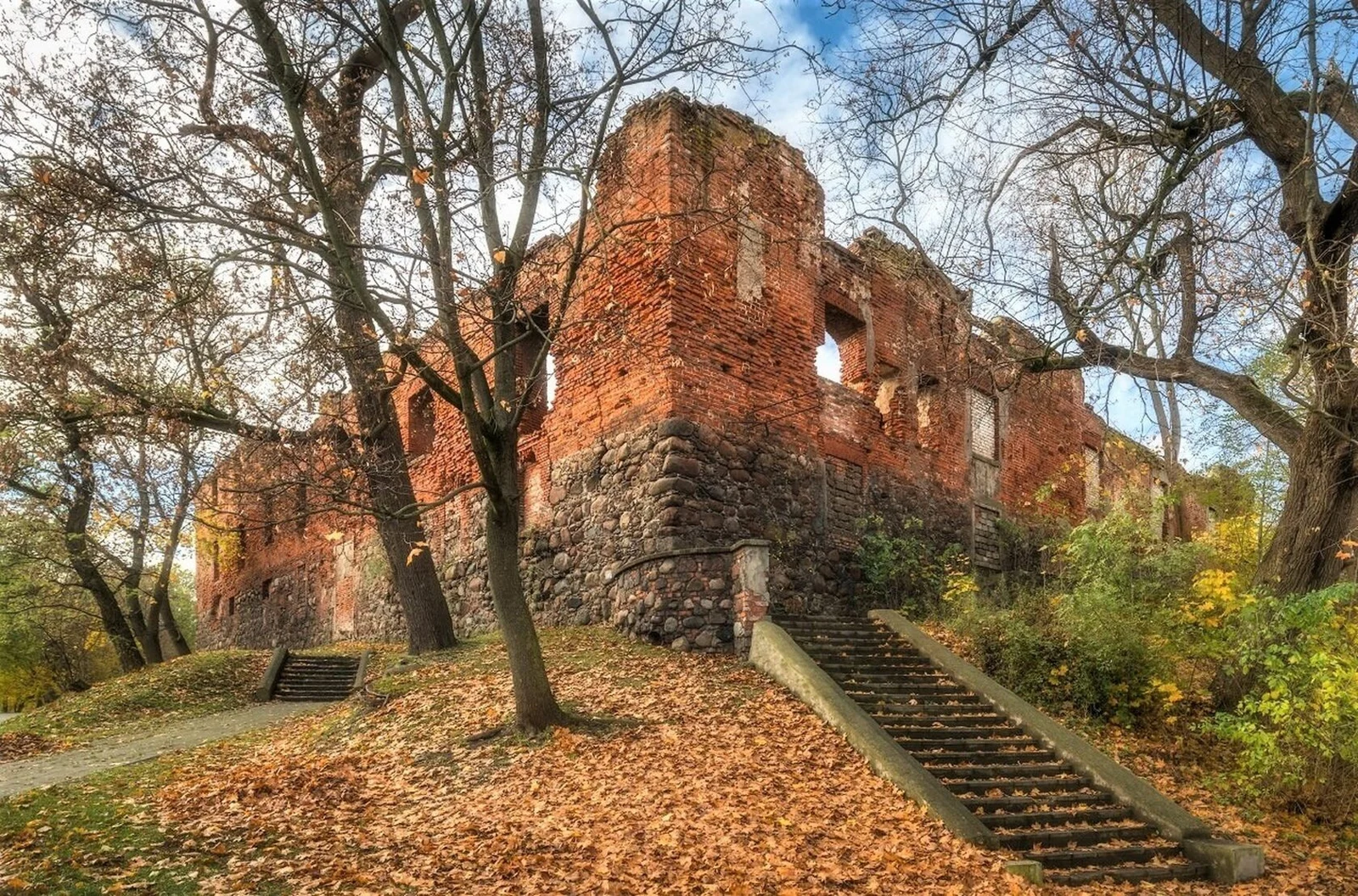 Черняховск на два дня: кварталы Инстербурга и замок — фото 1