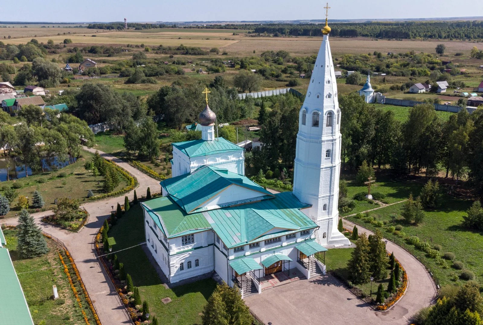 Мироносицкий монастырь и село Ежово
