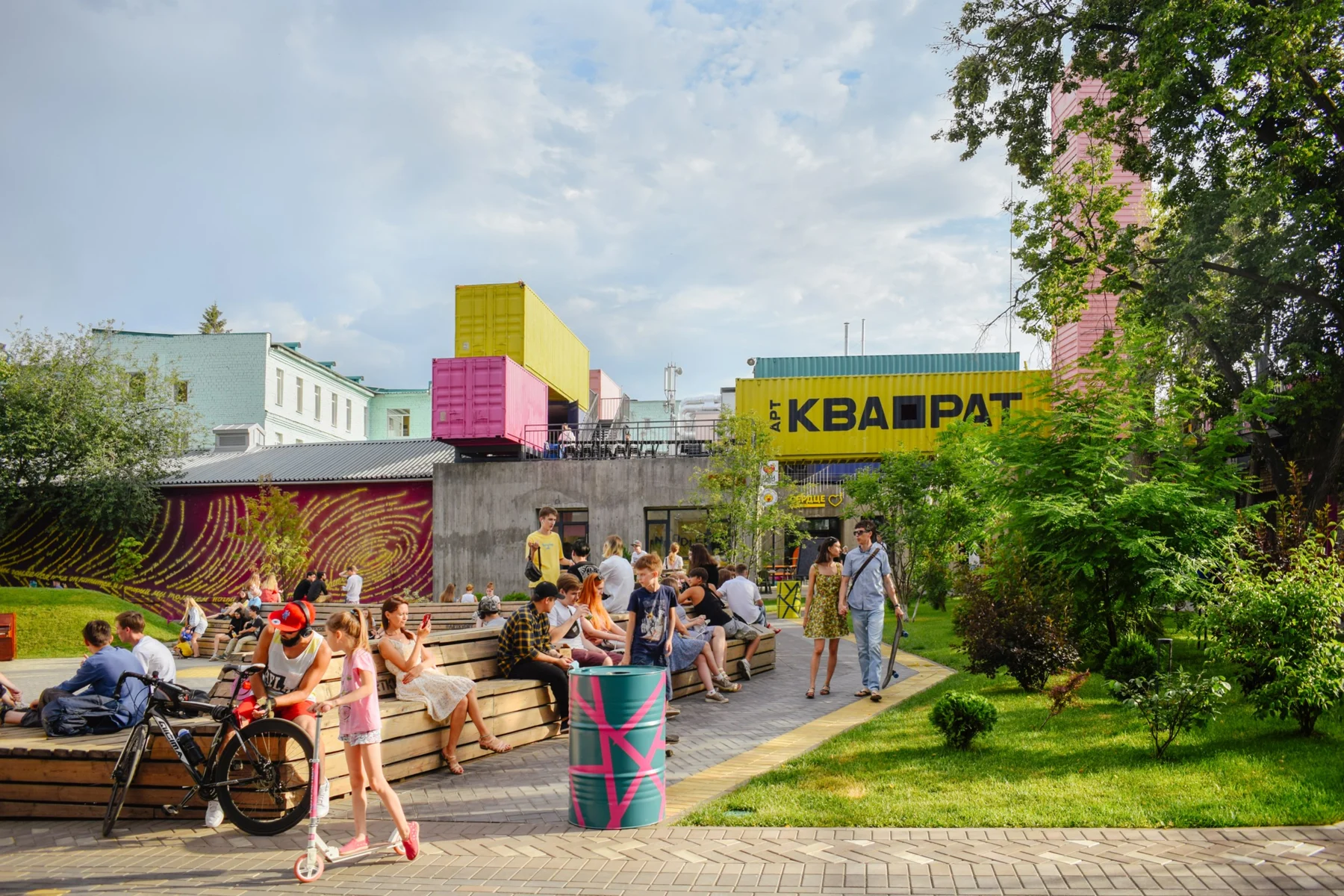 Летний двор Арт-квадрата