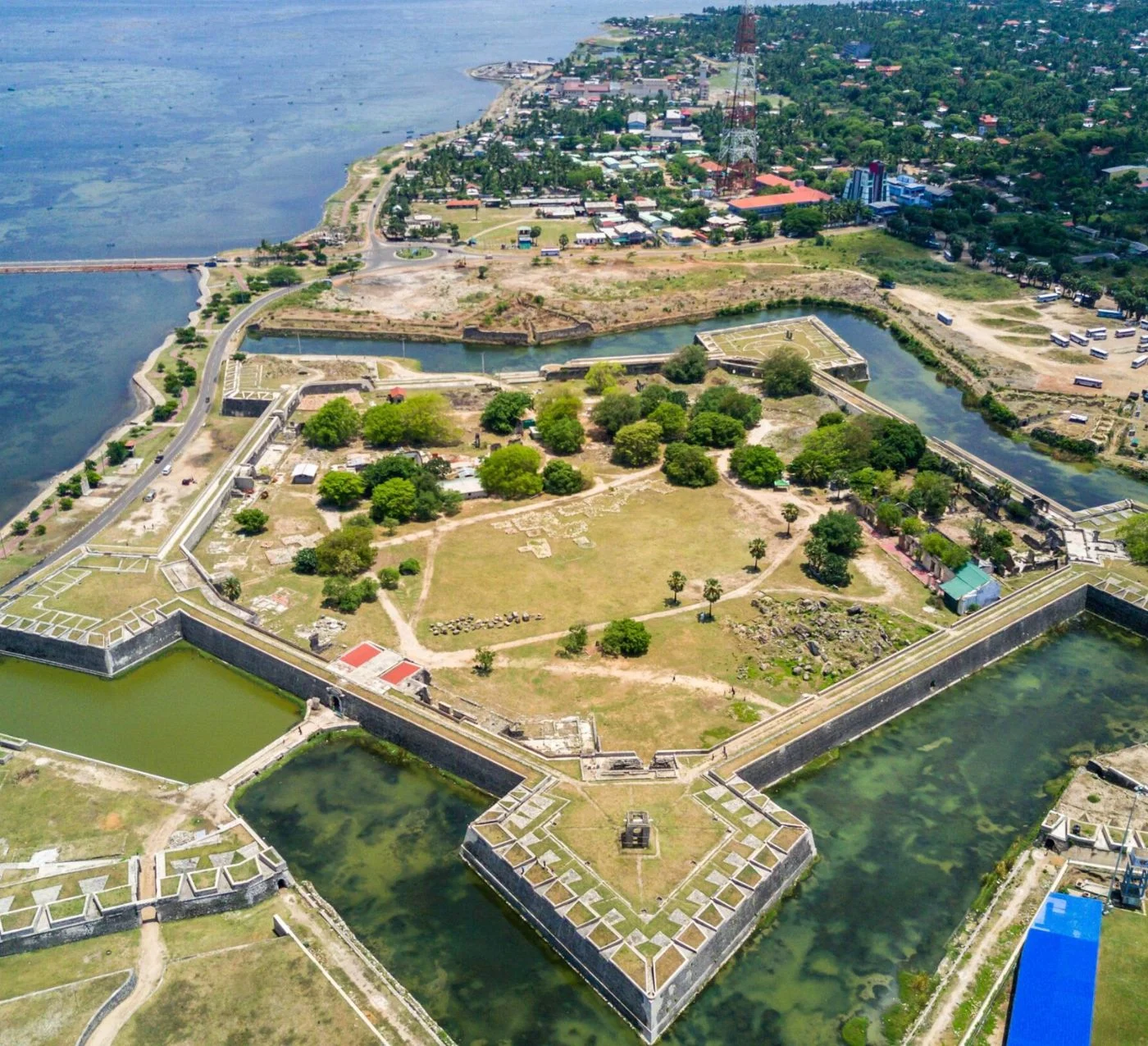 Форт Джафны: бастионы, лагуна и прогулка по старой крепости — фото 1